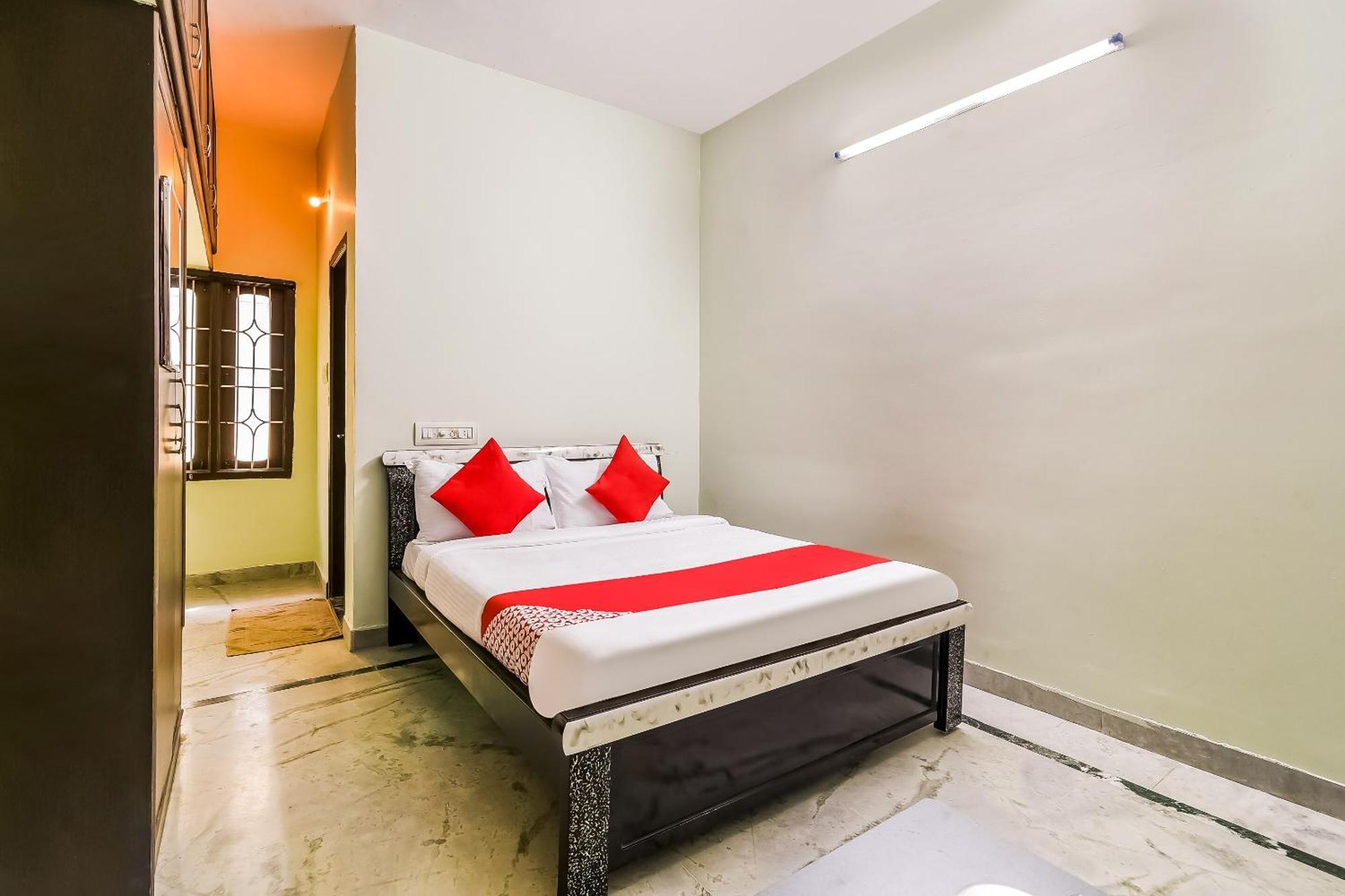 Hotel OYO 42984 Kartikeya Park View Residency Chittoor Exterior foto