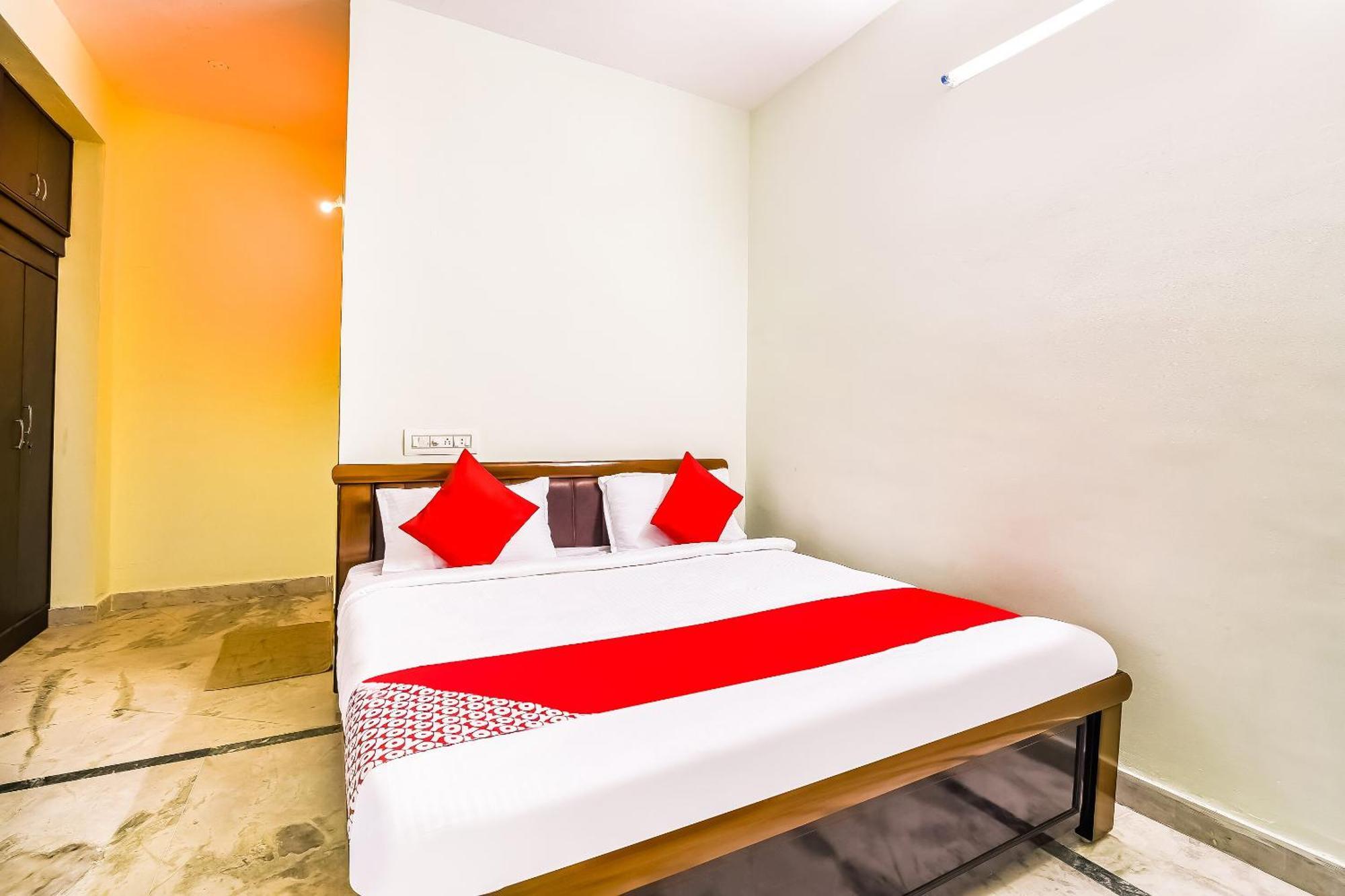 Hotel OYO 42984 Kartikeya Park View Residency Chittoor Exterior foto